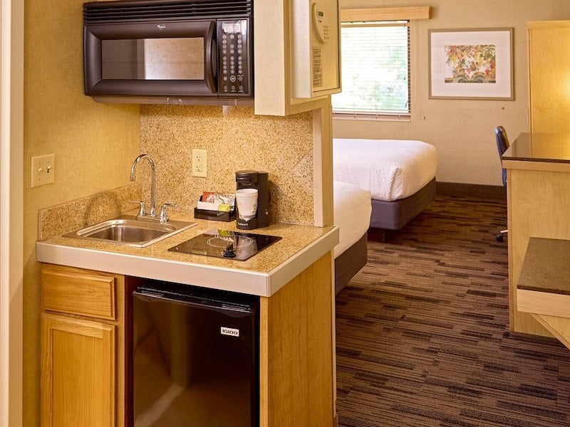 2 Queens Studio Non-Smoking Suite at LivINN Hotel, Sharonville