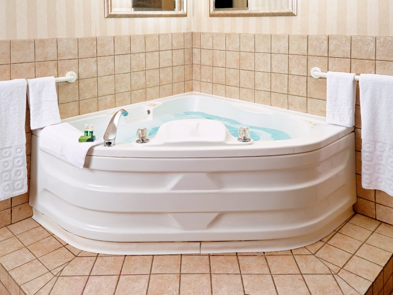 King Whirlpool Suite Non-Smoking at LivINN Hotel, Sharonville